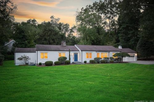 35 High Point Rd, Westport, CT 06880-3908