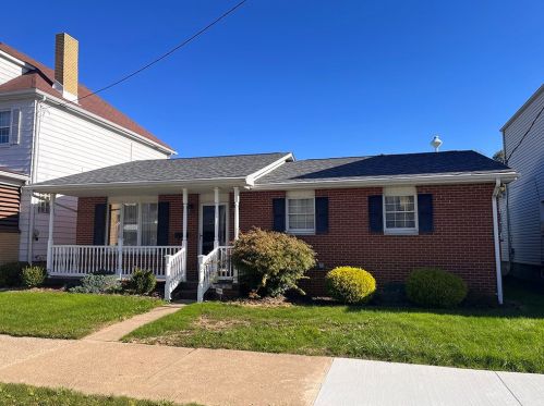 620 4th Ave, Ford City, PA 16226-1015