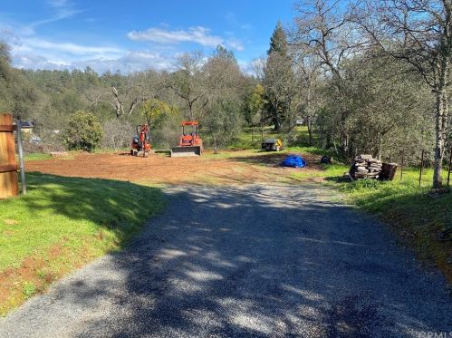 11 Glen Cir, Oroville CA  95966-9250 exterior