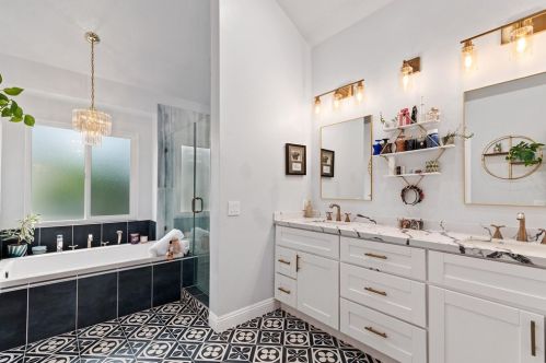 11773 Windcrest Ln, San Diego CA 92128-4279 exterior