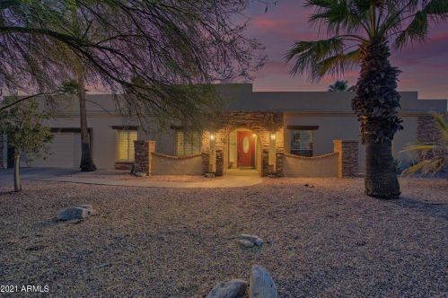 7328 22nd St, Phoenix, AZ 85020-4753