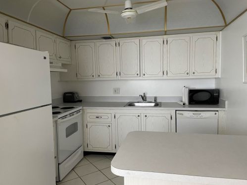 3 Somerset A, West Palm Beach, FL 33417-2101