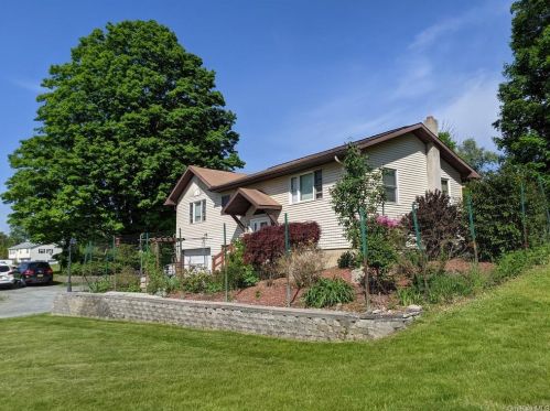 610 Prosperous Valley Rd, Middletown NY  10940-6149 exterior