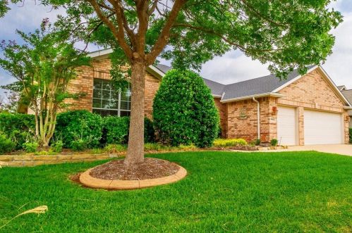 9004 Legacy Ct, Denton, TX 76207-8637
