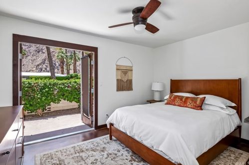 46500 Cameo Palms Dr, La Quinta CA  92253-2016 exterior