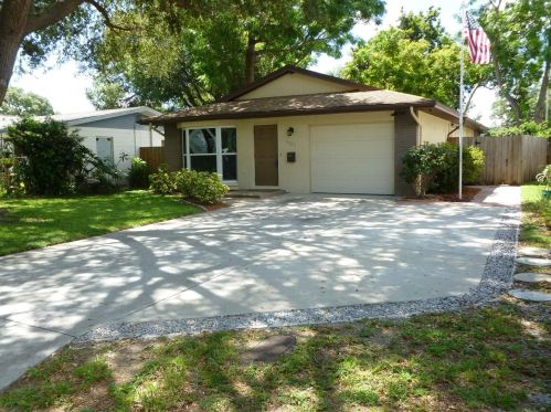 3022 39th Ave, Saint Petersburg, FL 33714-4528