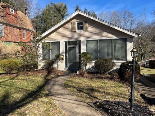 103 Woodside Rd, Pittsburgh, PA 15221-3635