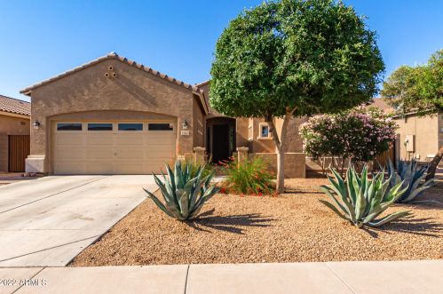 12160 Locust Ln, Avondale, AZ 85323-7681