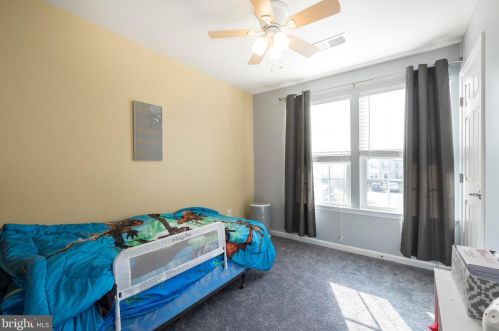 135 Sandpiper Ct, Gilbertsville PA  19525-8118 exterior