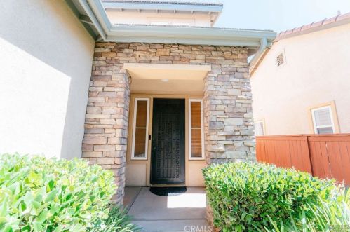 1482 Fallbrook Rd, Beaumont, CA 92223-3319