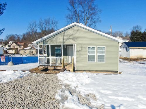 156 Somerset St, New Lexington, OH 43764-9646