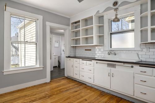 32 Hill St, Dover NH  03820-3111 exterior