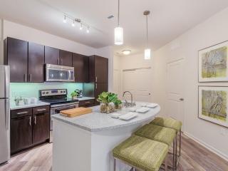 1100 Blvd, Charlotte NC  28203-5706 exterior