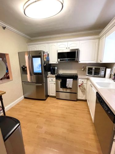 9235 8th St, Boca Raton, FL 33428-6891