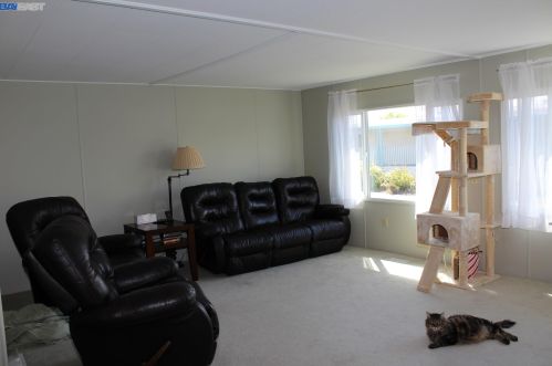 3 Santa Anita, San Leandro, CA 94579-1926