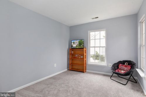 6465 Ashby Grove Loop, Haymarket VA  20169-3211 exterior