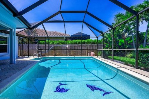 320 Hazelcrest St, Marco Island FL  34145-5230 exterior