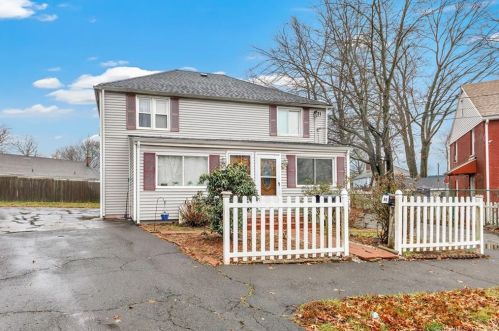 96 Manila Pl, Bridgeport CT  06610-2312 exterior