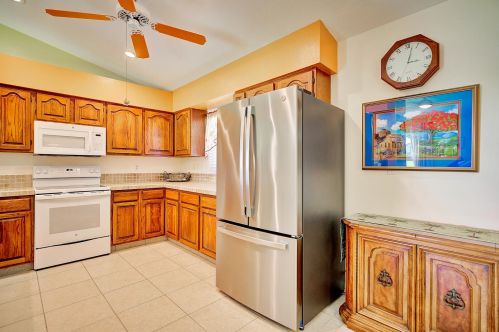 817 Woodside Pl, Sebring, FL 33876-6229