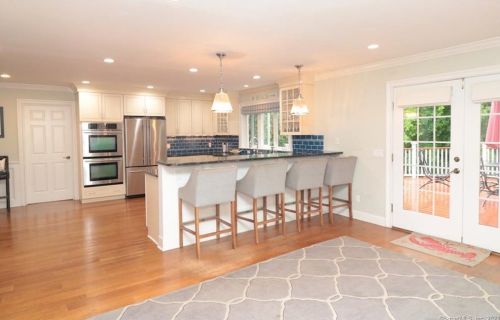 15 Ridgewood Ave, Stamford, CT 06907-2617