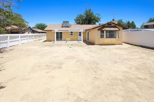 44837 Inola Ave, Lancaster CA  93534-2001 exterior