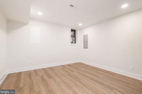 1108 3rd St, Philadelphia PA  19147-0053 exterior