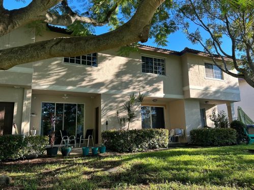 4199 Napoli Lake Dr, West Palm Beach FL  33410-7508 exterior