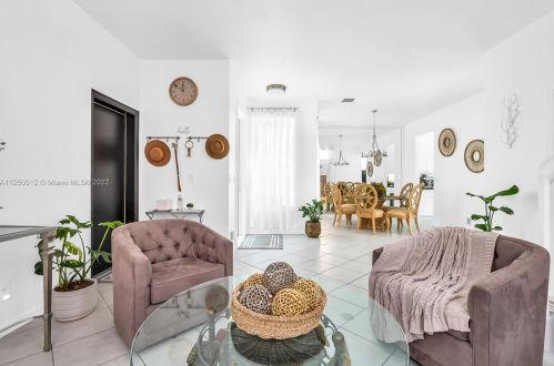 15042 20th St, Hollywood FL  33027-4363 exterior