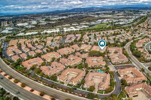 6124 Citracado Cir, Carlsbad CA  92009-2284 exterior