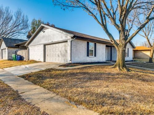 6480 High Lawn Ter, Fort Worth, TX 76148