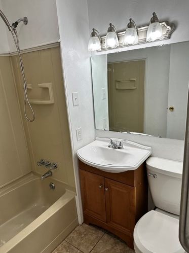 230 4th St, West Newton PA  15089-1604 exterior