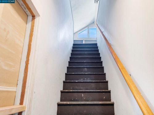 1059 65 St, Oakland CA 94608-1295 exterior