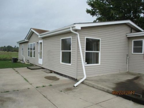 10098 Pole Rd, Grasston, MN 55030-3132