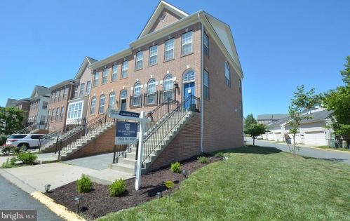 2831 Wakewater Way, Woodbridge, VA 22191-6021