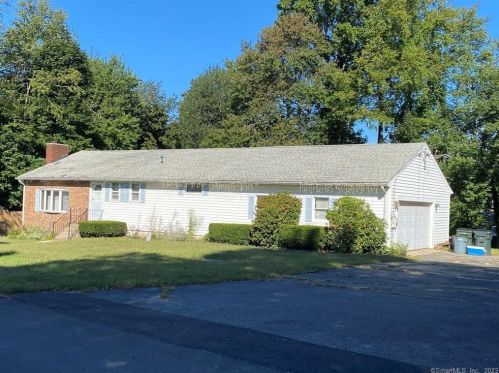 5 Oak Ln, Waterbury, CT 06712-1314