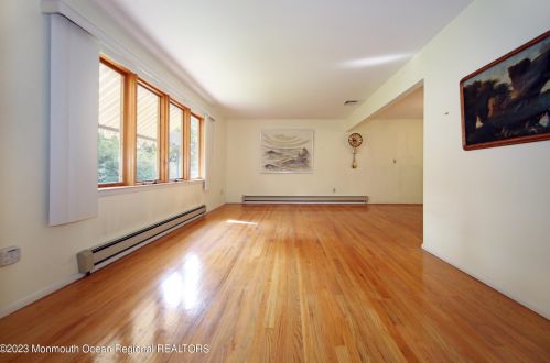 93 Poricy Ln, Tinton Falls NJ  07701-5312 exterior