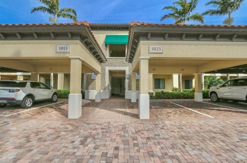 1025 Sandpiper St, Naples, FL 34102-0622