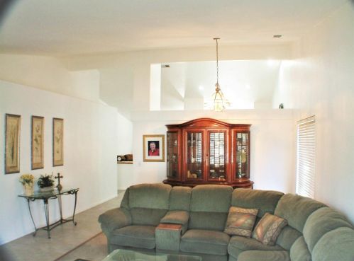1470 Partridge Dr, Gilroy, CA 95020-8221