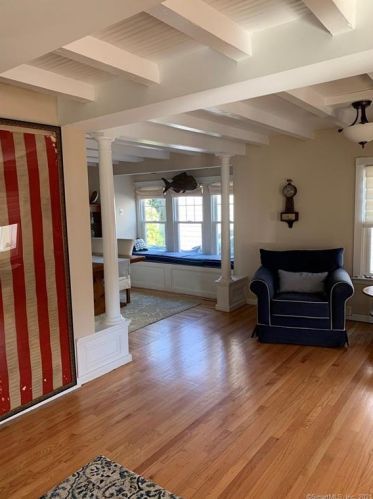 9 Grant St, Milford CT 06460-5311 exterior