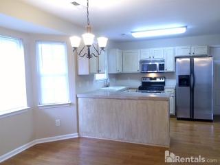 1824 Devon Dr, Spring Hill TN  37174-9249 exterior
