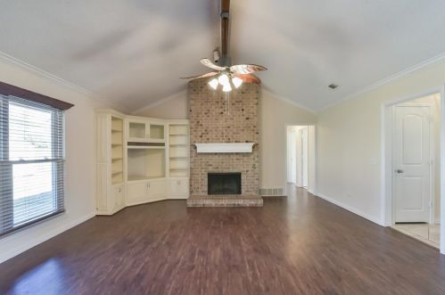 739 Newport Dr, Midlothian TX  76063-2816 exterior
