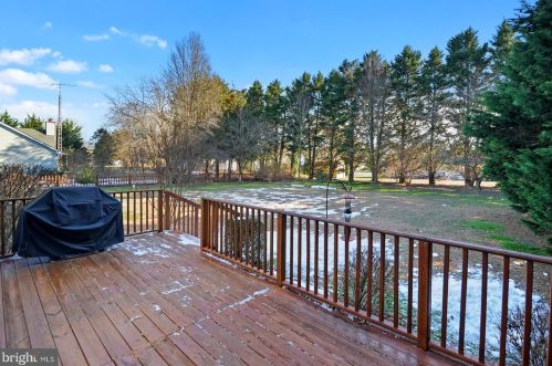 14 Huntington Cir, Dover DE  19904-9611 exterior