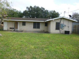 611 College Pl, Kingsville, TX 78363-4985