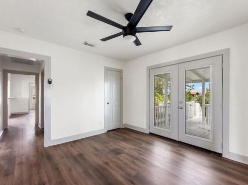 2202 67 St, Galveston TX 77551-1583 exterior