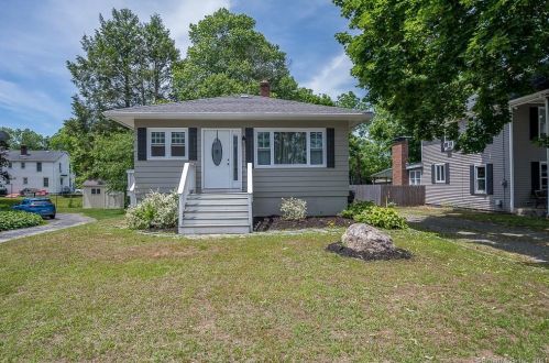 113 Brown Ave, Norwich, CT 06351-1927