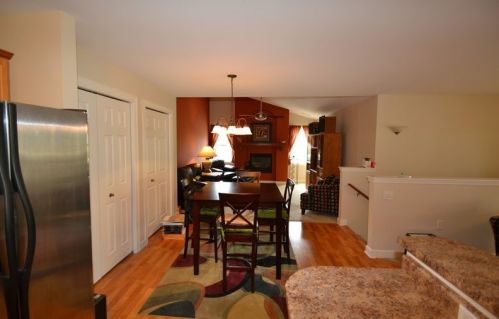 2660 Hidden Dr, Milwaukee WI 53221-3241 exterior