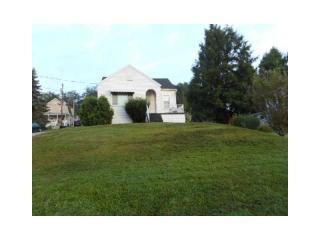 201 3rd St, Bentleyville, PA 15314-1226