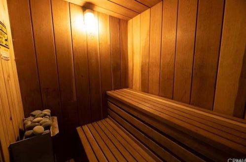 391 Montclair Dr, Big Bear City CA  92314-8800 exterior