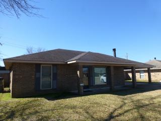 82 Terra Ave, Alexandria, LA 71303-2258