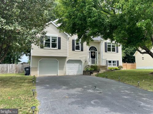 7921 Walnut St, Fredericksburg, VA 22407-7306